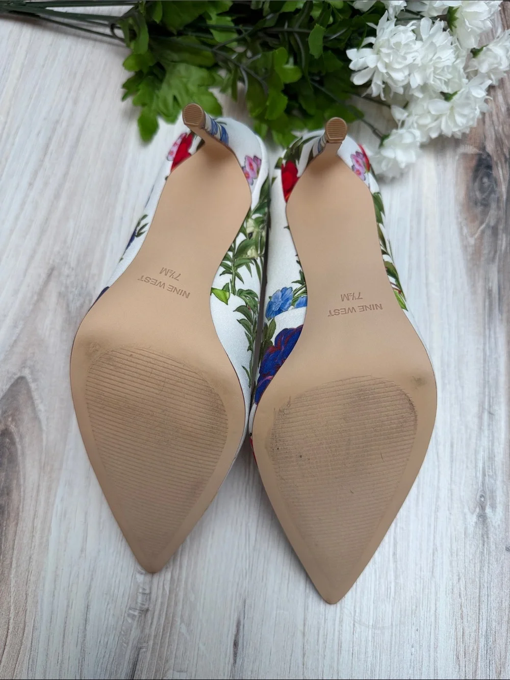 NINE WEST Fresh Floral Pumps Size 7.5